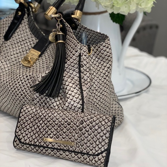 Brahmin Combo! Crocodile Shoulder Bag & Wallet - Picture 3 of 8